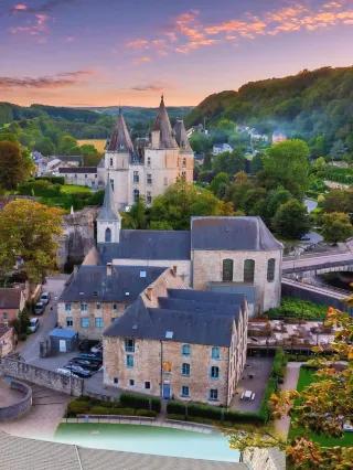 Durbuy empty street morning
